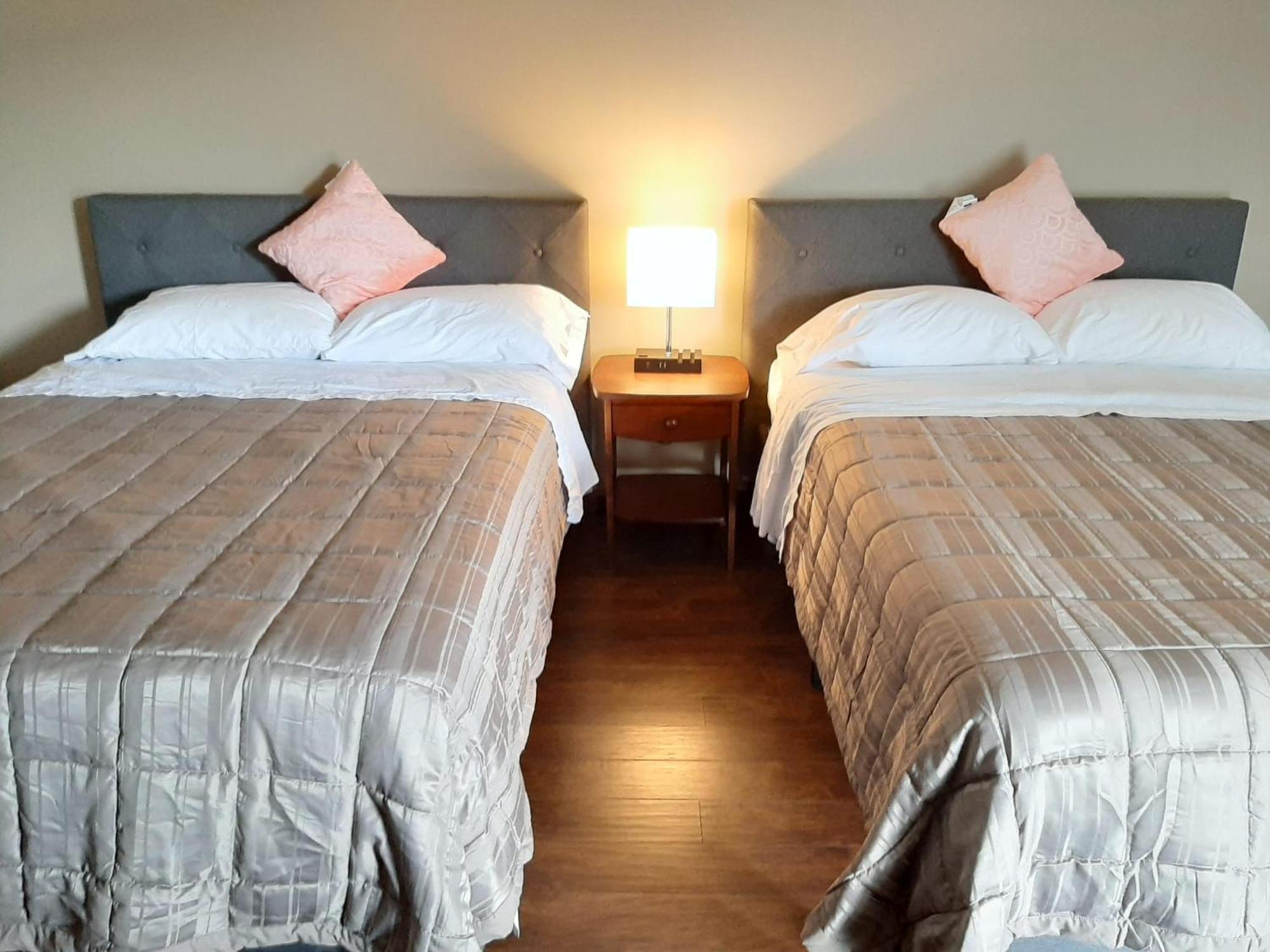 Elm Tree Motel Craryville Room photo